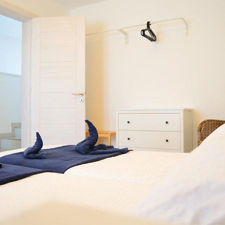 Apartamentos El Marinero - Avenida カレタ・デル・セボ エクステリア 写真