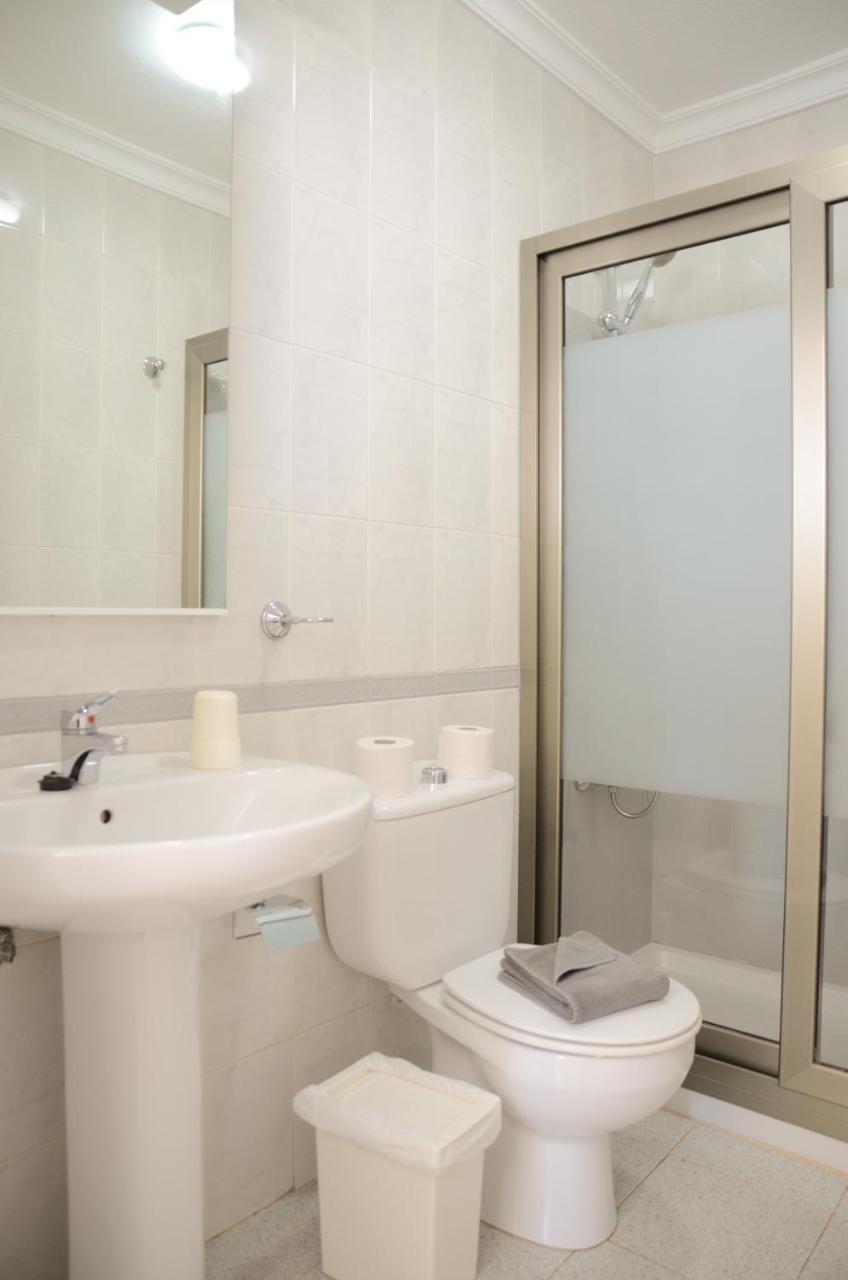 Apartamentos El Marinero - Avenida カレタ・デル・セボ エクステリア 写真