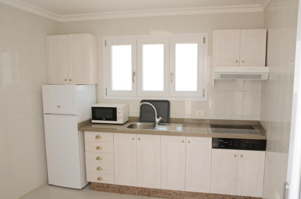 Apartamentos El Marinero - Avenida カレタ・デル・セボ エクステリア 写真